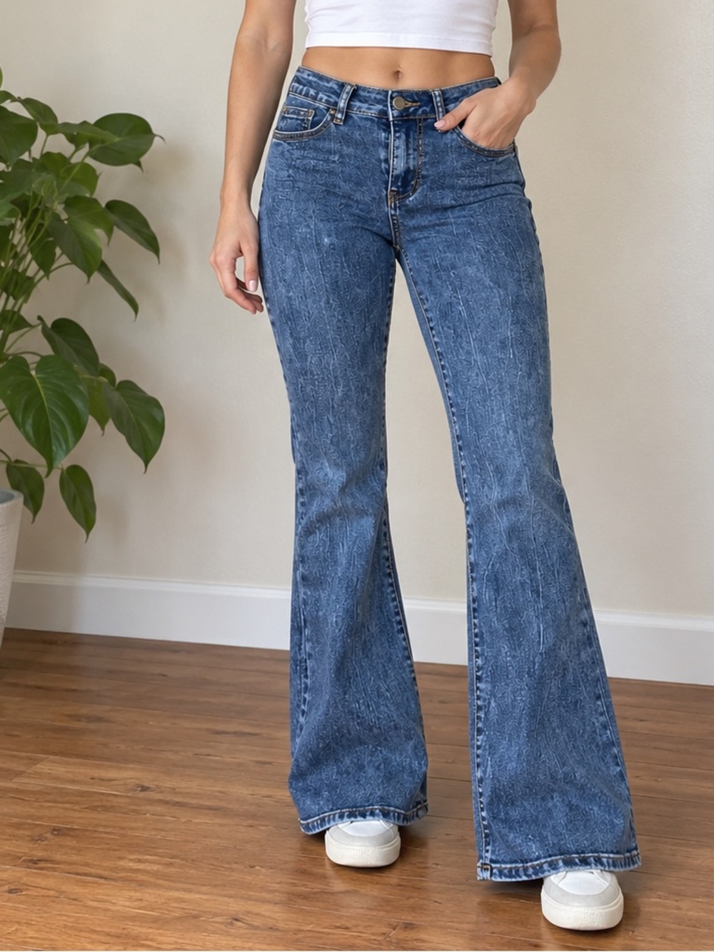 Classic Mid-Rise Blue Flare Jeans - Women's Wide Leg